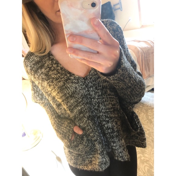 Sweater - Picture 2 of 6